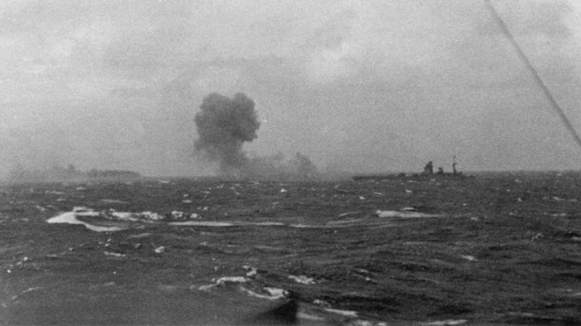 Calendar 27 mai: 1941   Vasul german Bismarck a fost scufundat de britanici în Atlanticul de Nord jpeg