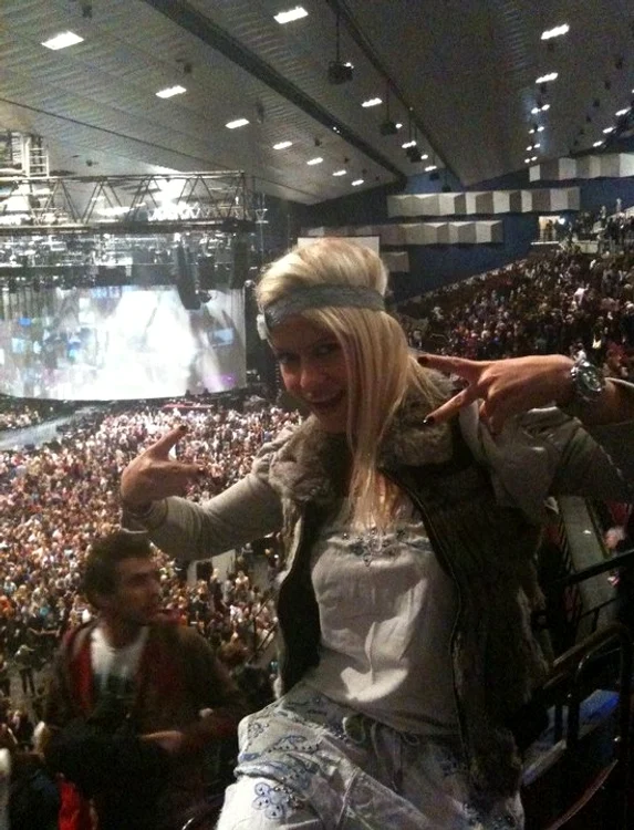 Anda Adam la concertul Lady GaGA FOTO Facebook.com