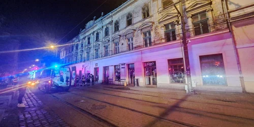 Incendiu într un apartament din Timișoara Foto ISU Timiș jpeg