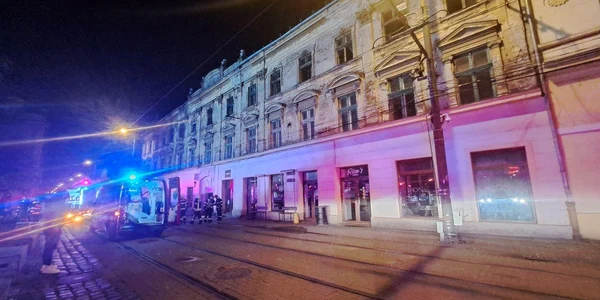 Incendiu într un apartament din Timișoara Foto ISU Timiș jpeg