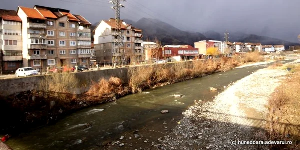 jiul de est petrila foto daniel guta adevarul