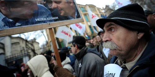 Participant la protestul organizat în Budapesta împotriva articolului rasist scris de cofondatorul partidului de guvernământ Fidesz AFP