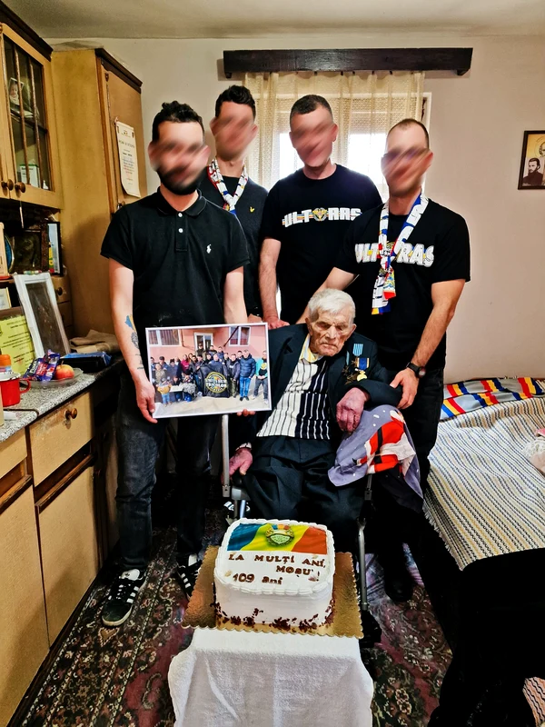 Veteranul de război Constantin Herțoiu din Câineni Vâlcea la 109 ani Foto Uniți sub tricolor jpg
