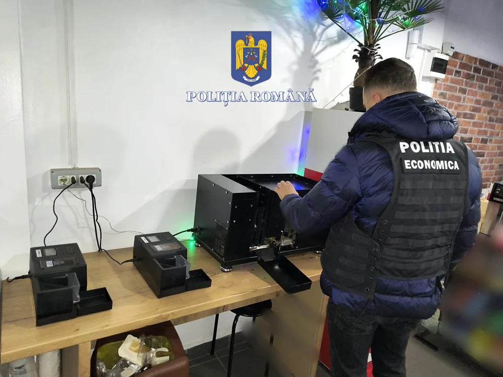 Un slătinean în vârstă de 44 ani avea acasă o adevărată unitate de producere a țigaretelor. Folosea 