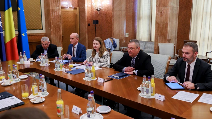 Nicolae Ciucă și Ligia Deca, întâlnirii cu sindicatele din Educație FOTO: GOV.RO