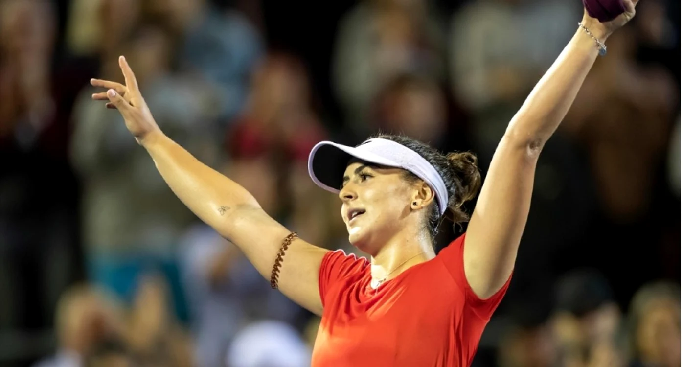 Tenis Bianca Andreescu canadianca cu origini româneşti în Vaideeni - Vâlcea Foto teniscanada com