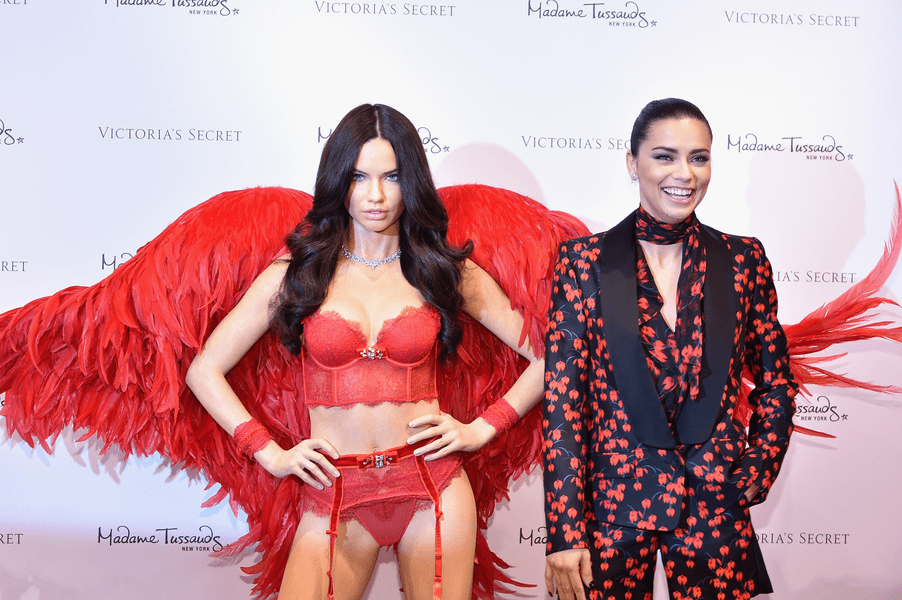 Adriana Lima revine la Victoria’s Secret, fanii săi sunt în extaz: „S-a întors regina”