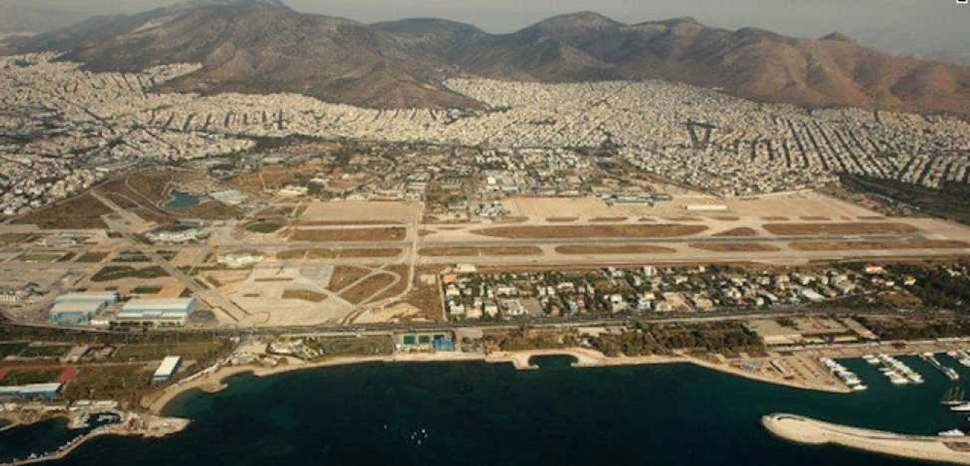 Hellinikon era pe vremuri principalul aeroport  al Greciei