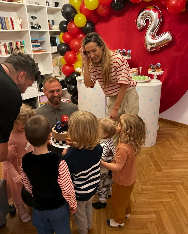  Flavia ne-a povestit pentru Click! cum a fost petrecerea mezinului familie