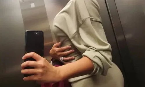 Georgina, iubita lui Cristiano Ronaldo, a postat o fotografie care lasă de înțeles că este din nou gravidă jpeg