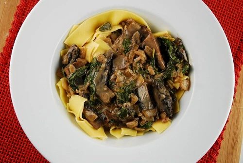 vita stroganoff cu ciuperci jpeg