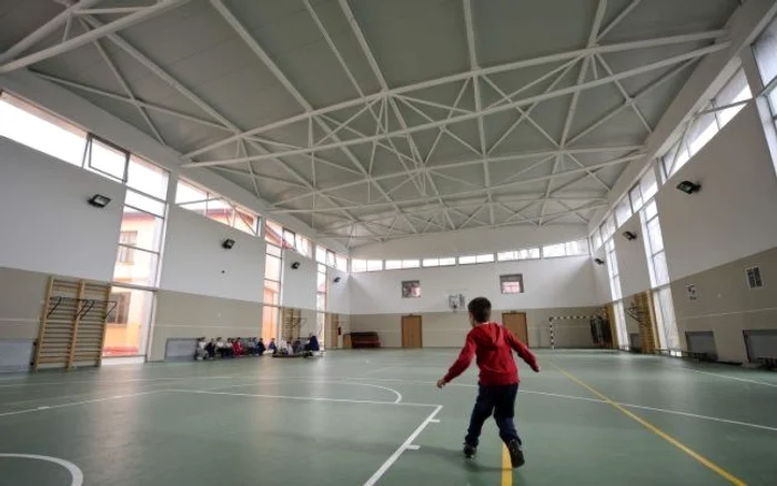 Elevii vor putea intra în sala de sport în anumite condiţii FOTO: arhiva Adevărul