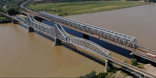 Podurile de la Fetești Foto CNAIR jpg