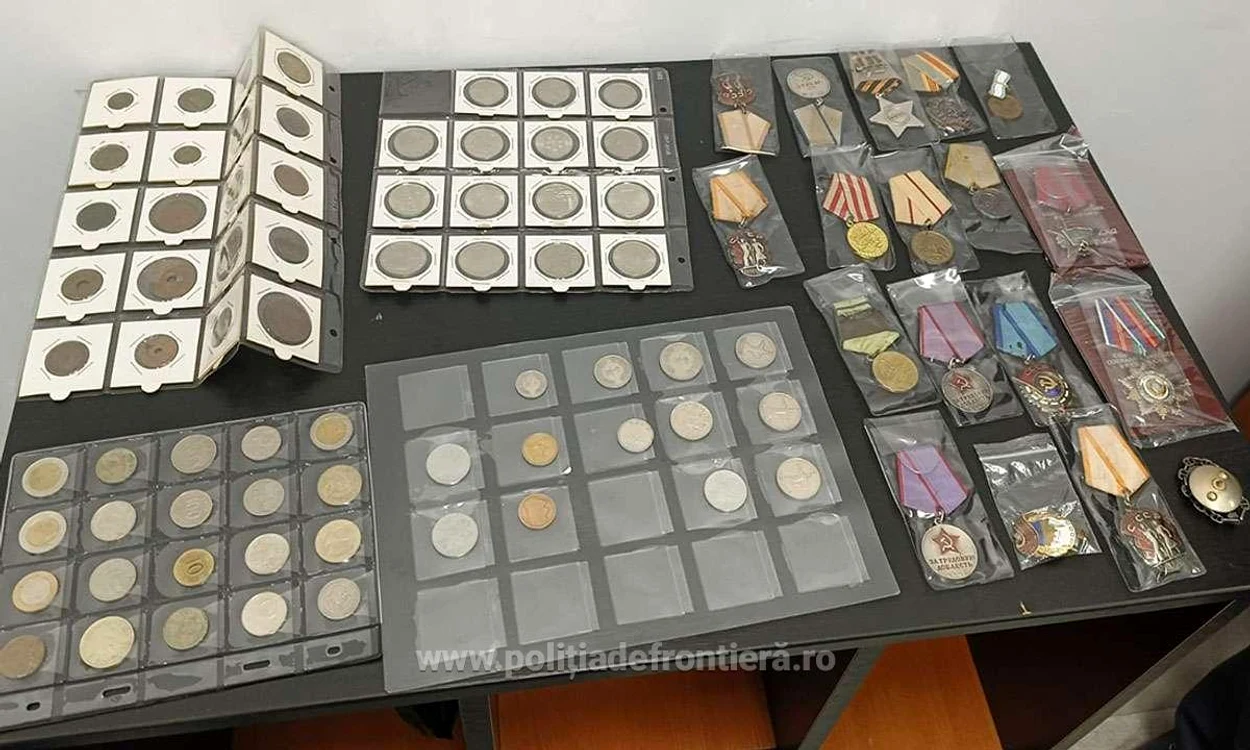 Comoara găsită în bagajul unui bărbat / foto: Poliția de Frontieră 