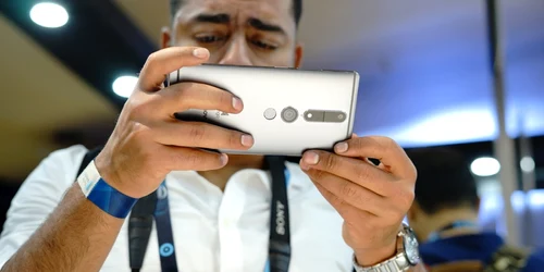 lenovo phab2pro