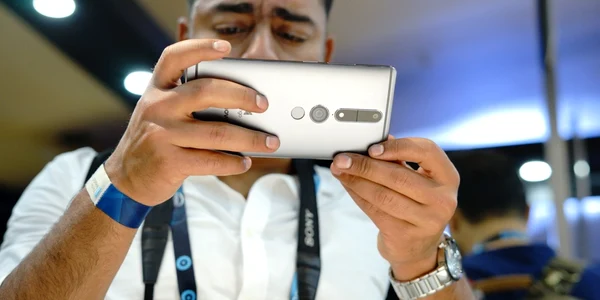 lenovo phab2pro