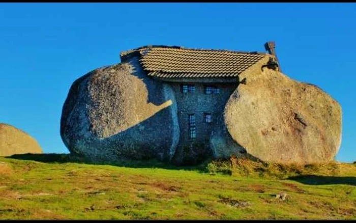 Construcţia casei a început în anul 1972 şi a durat 2 ani/FOTO Facebook