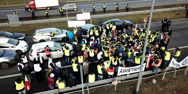 veste galbene polonia