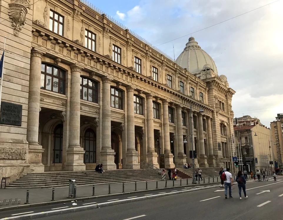 Muzeul Naţional de Istorie a României.