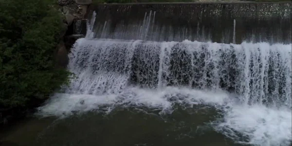 5cd57094445219c57e783270 jpg