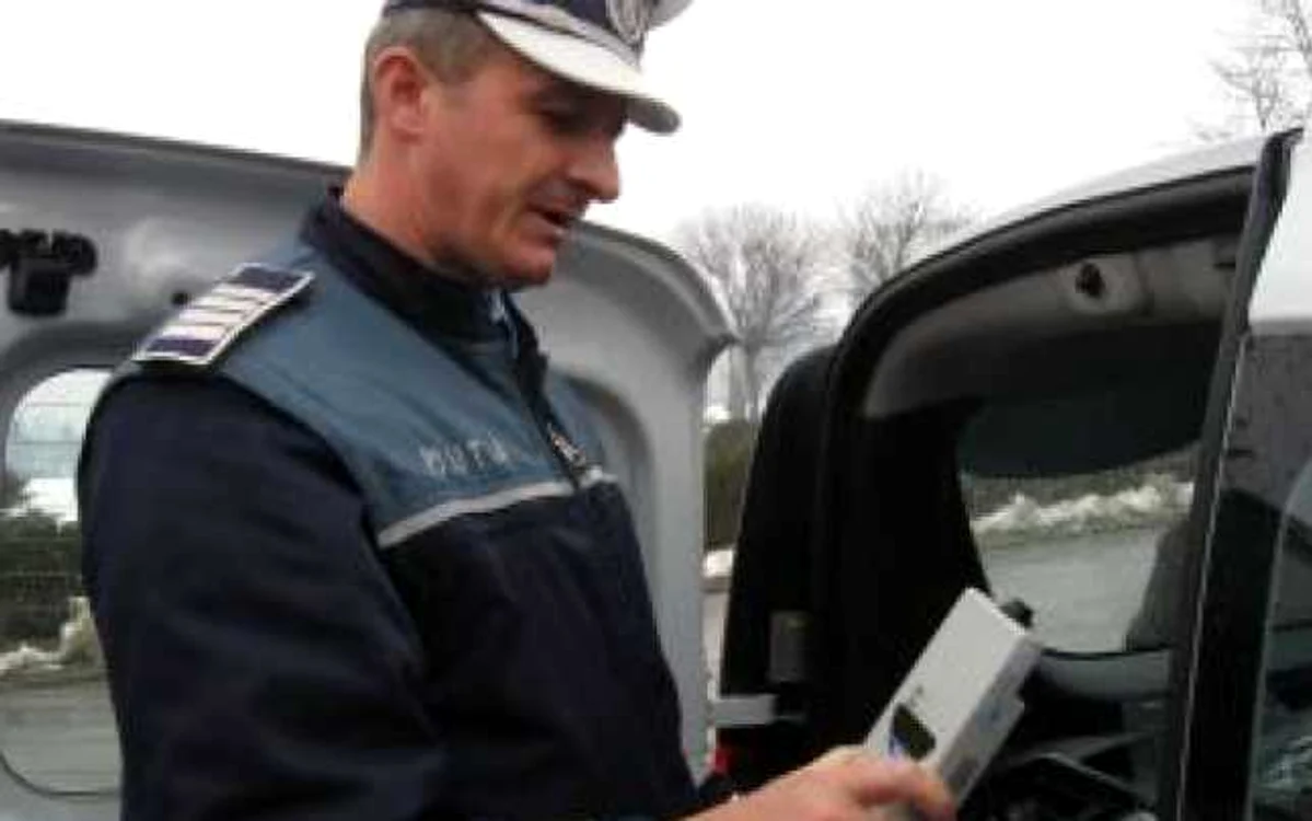 Târgu-Jiu: Bărbatul a refuzat testarea cu etilotestul