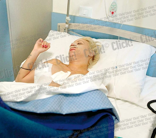 Simona Trașcă și-a făcut marți a cincea operație la sâni și a treia rinoplastie(Foto: Roberto Sălceanu)