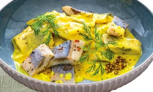 fileuri de hering in sos de mustar jpg