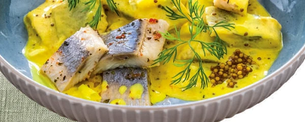 fileuri de hering in sos de mustar jpg