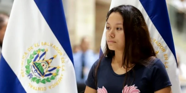 Mama si sotia migrantilor inecati in Rio Grande