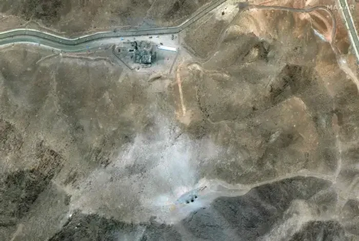 Imagini prin satelit surprinse pe 27 iunie arată utilaje la Fordo FOTO Maxar via Business Insider