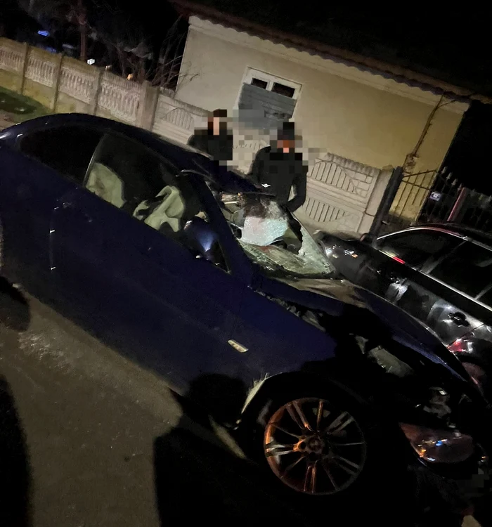 Autoturismul era condus de un tânăr de 18 ani FOTO: IPJ Dolj