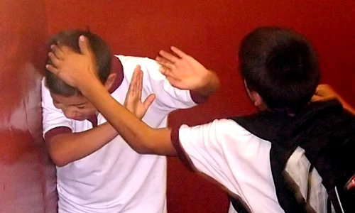 Bullying, tabu în stil românesc jpeg