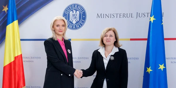 Alina Gorghiu s a întâlnit cu Vera Jourova Foto FB Alina Gorghiu jpg