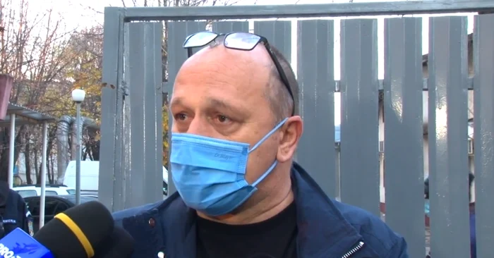 Managerul SJU Ploieşti susţine că ventilaţia din salonul cuprins de flăcări se făcea pe geam şi pe uşă