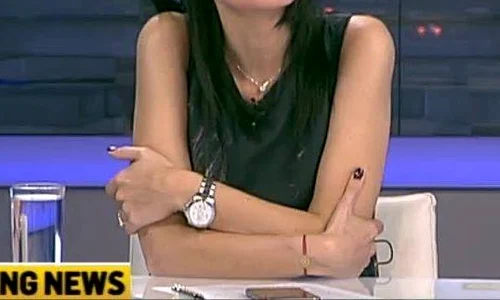 Lavinia Sandru suspendata jpeg