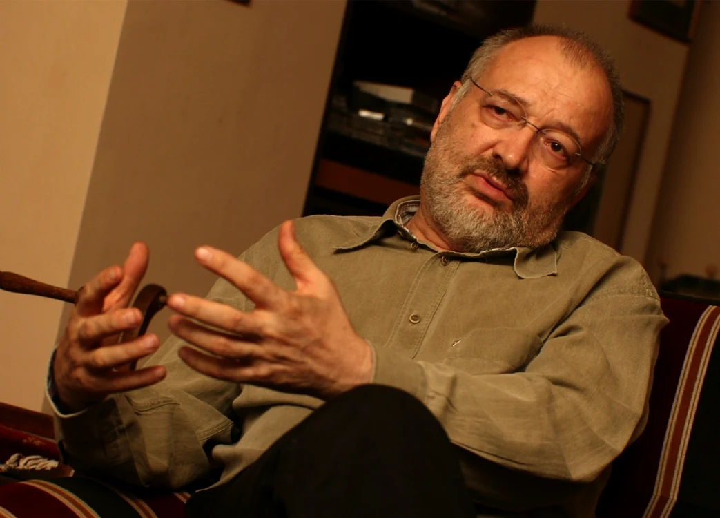 Schimbarea realităţilor româneşti nu mai este miza generaţiei mele, susţine Stelian Tănase.