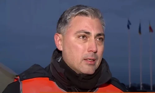 6 alexandru ciucu voluntar crucea rosie la vama isaccea 6 jpg jpeg