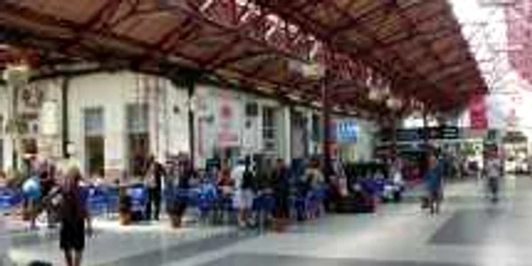 La terasă în Gara de Nord