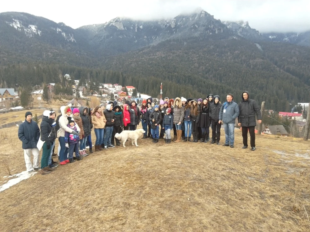 Tabără pentru tinerii aflaţi în situaţie de risc, la Durău, plătită din banii norvegienilor