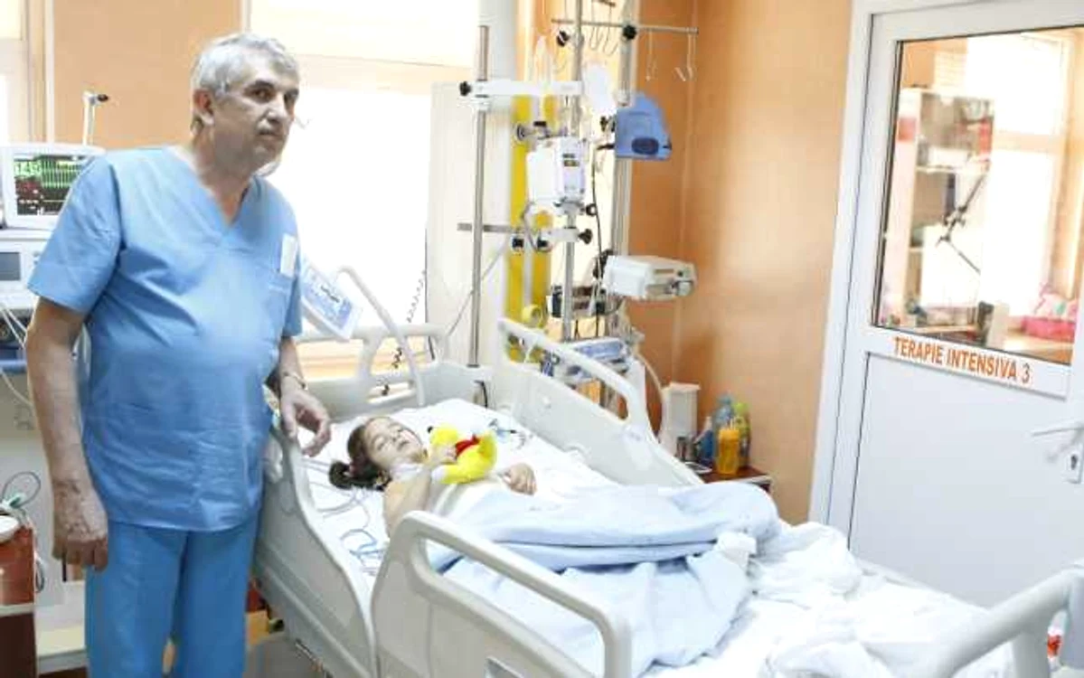 Medicul Gheorghe Burnei, acuzat că a realizat implanturi neomologate. FOTO Eduard Enea