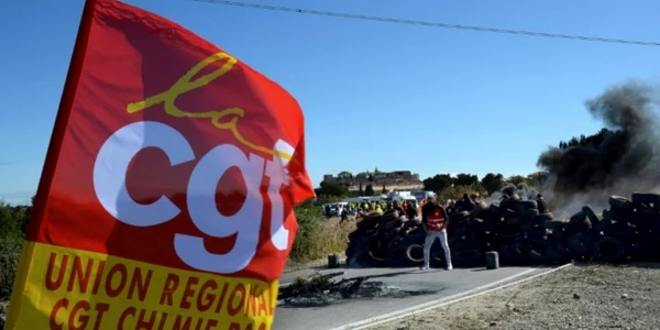 Accesul la rafinaria Fos-sur-Mer