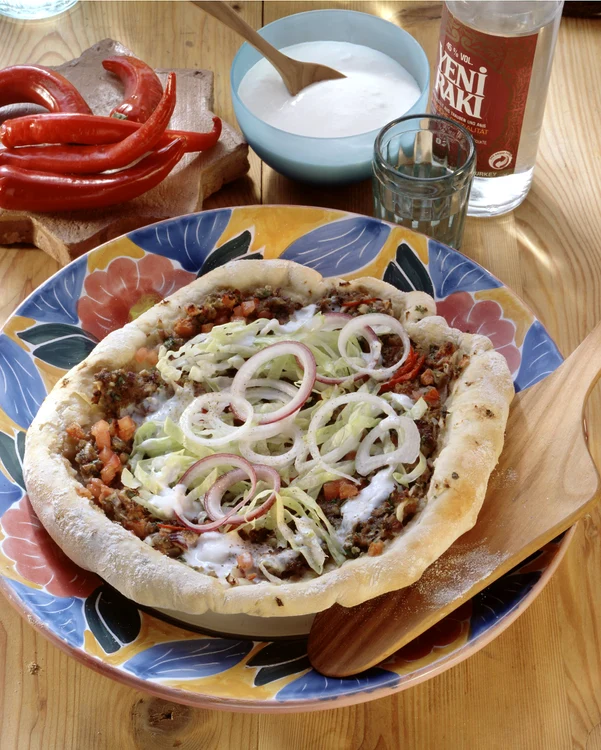 
    Pizza turcească  