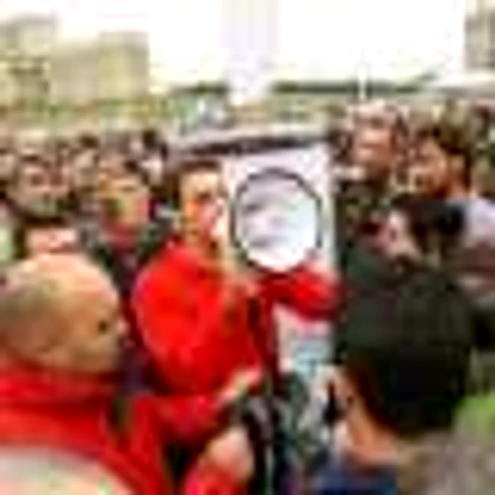 Protest împotriva limitării libertăţii de exprimare în faţa CNA Foto: Cătălin Tudorică