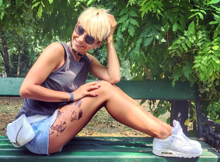 Giulia se laudă cu noul ei tatuaj pe reţelele de socializare