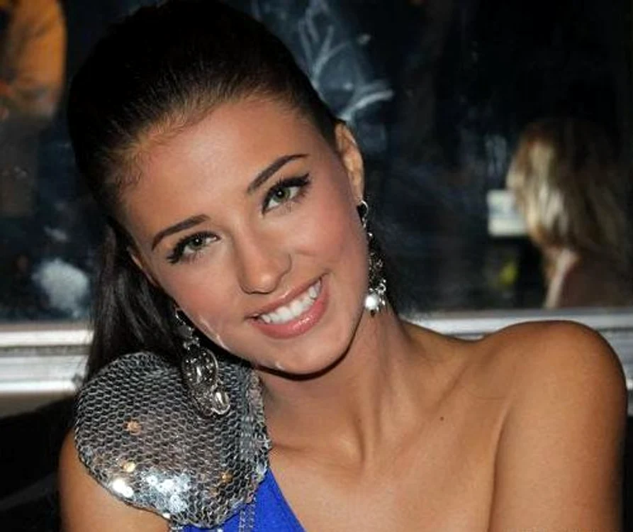 
    Antonia(foto:facebook)  
