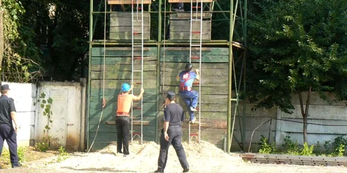 Proba scara de fereastră...