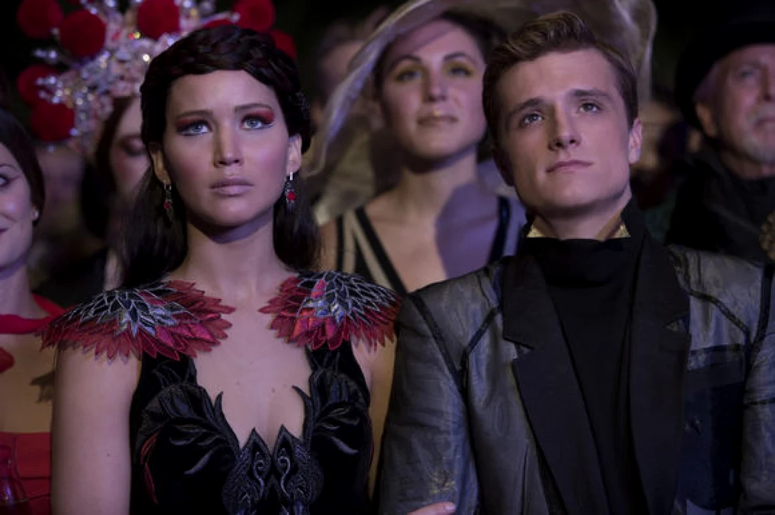 Jennifer Lawrence şi Josh Hutcherson în filmul „The Hunger Games: Catching Fire“ (2013) FOTO Impuls Pictures AG