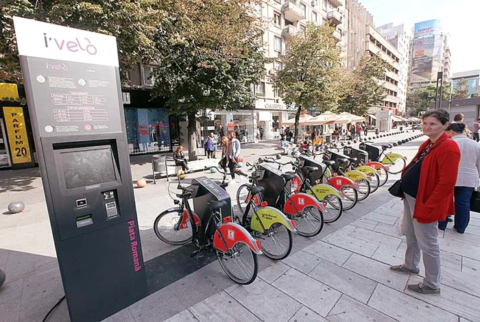 La staţia Piaţa  Romană erau închiriate,  ieri, 3 biciclete din 12