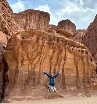 Prințesa Beatrice, Instagram