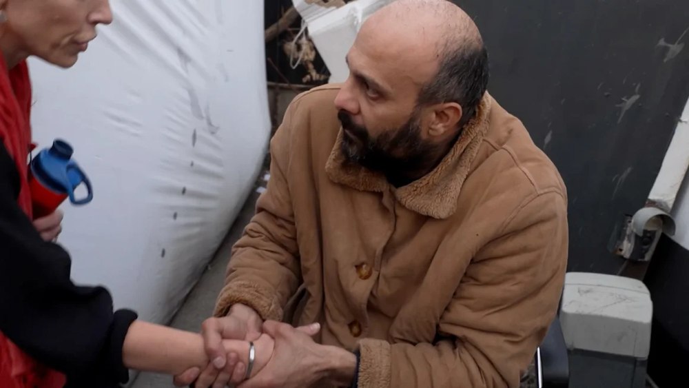 Un bărbat prezentat de CNN drept prizonier sirian era de fapt ofițer al serviciilor secrete ale lui Bashar Al Assad